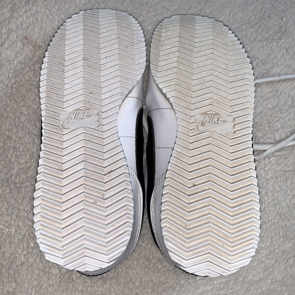 Nike Cortez Sneakers White & Black Kids 4 - Picture 5 of 12